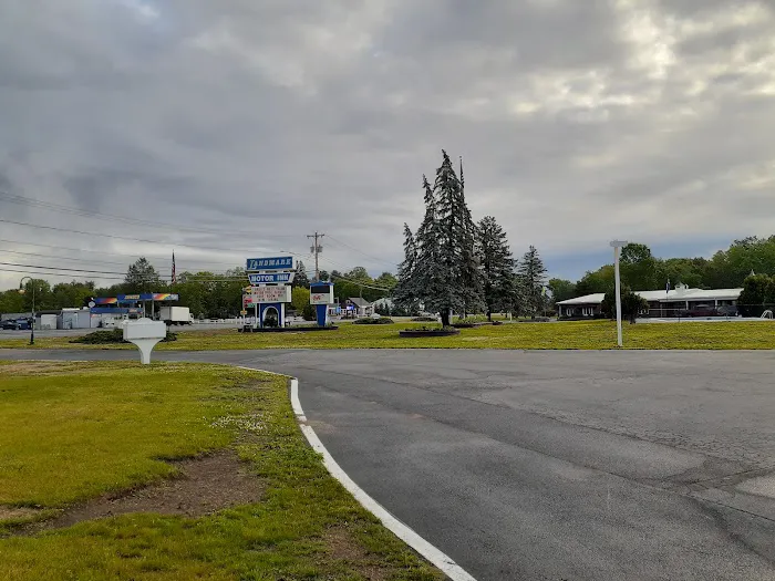Landmark Motor inn 4