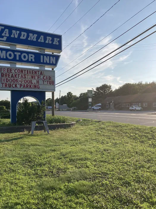 Landmark Motor inn 4