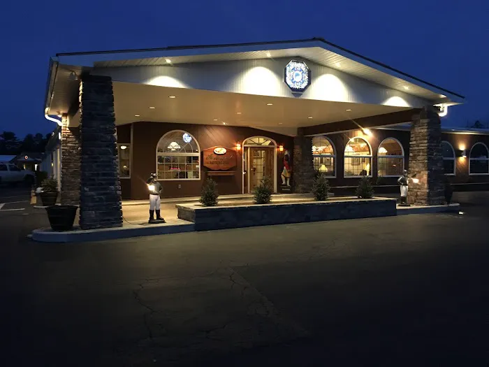 Landmark Motor inn 4