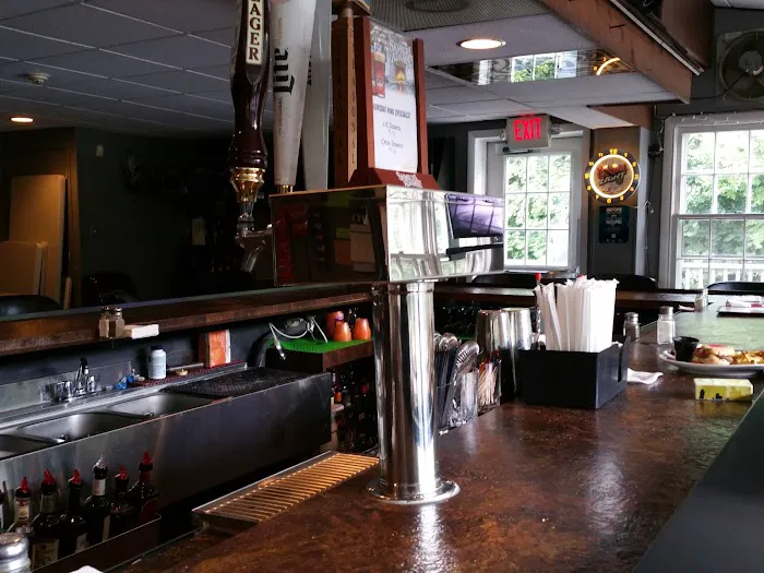 Holly Inn 4