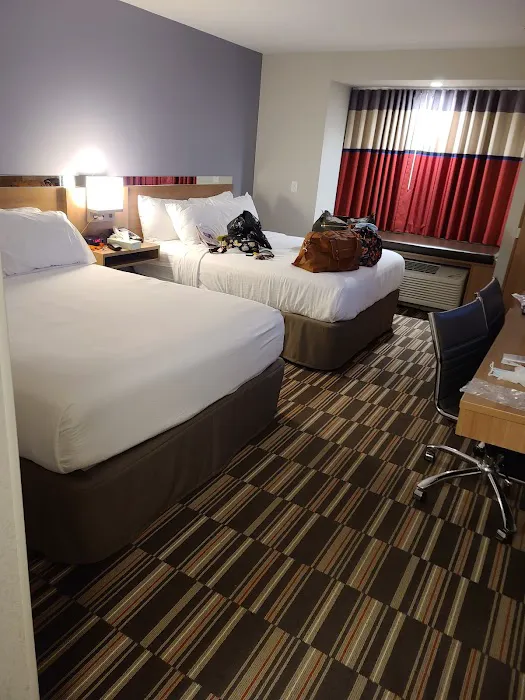 Microtel Inn & Suites by Wyndham Carlisle 4