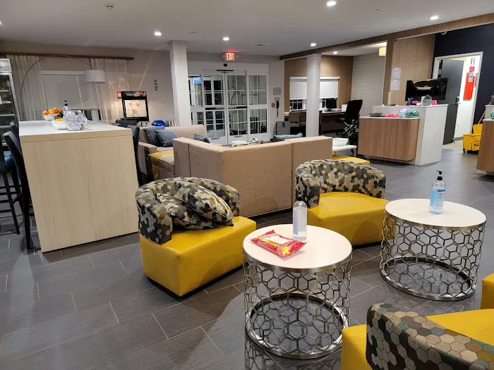 Microtel Inn & Suites by Wyndham Carlisle 4