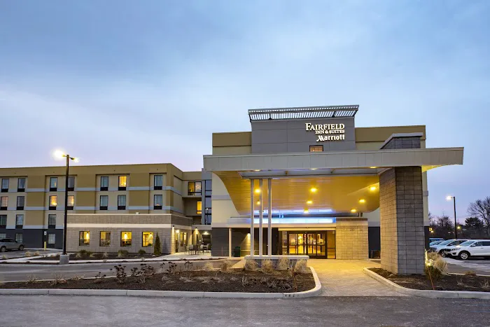 Fairfield Inn & Suites Springfield Holyoke 4