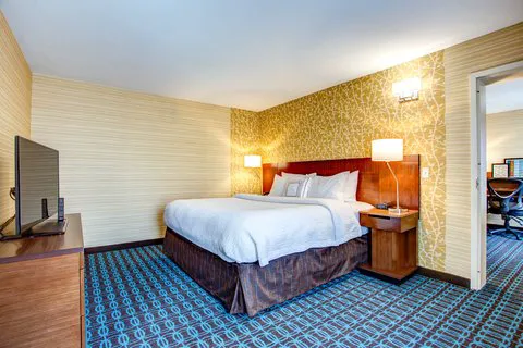 Fairfield Inn & Suites Springfield Holyoke 4