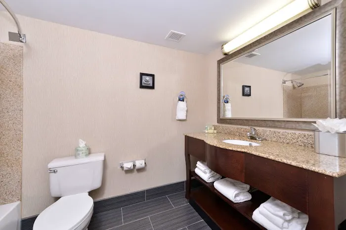 Holiday Inn New London - Mystic Area by IHG 4