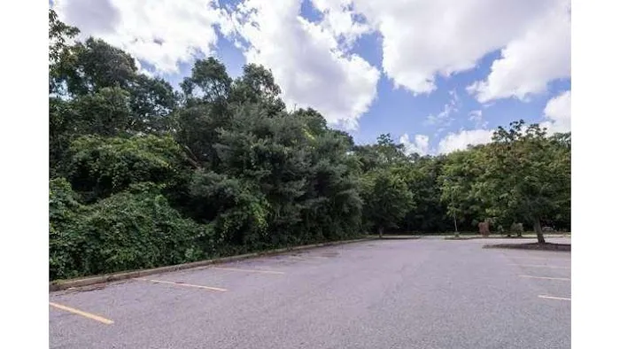Super 8 by Wyndham Groton 5