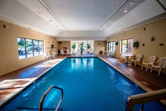 Hampton Inn Groton 5