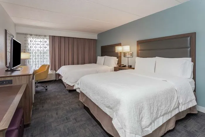Hampton Inn Groton 5