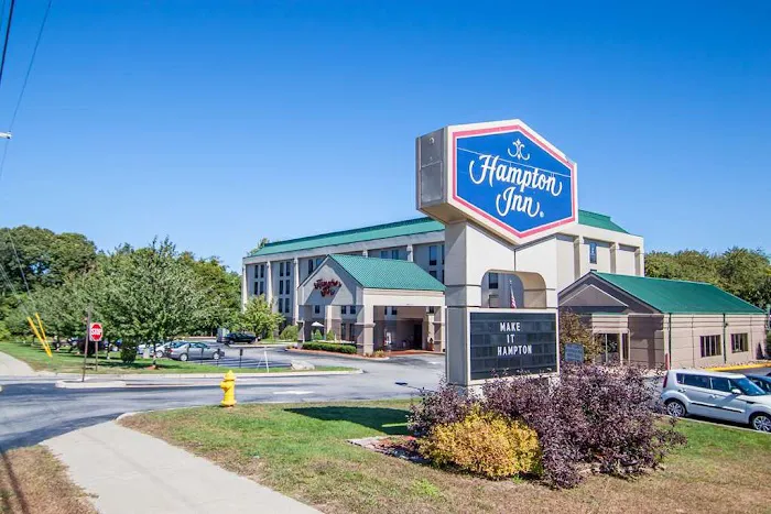 Hampton Inn Groton 5