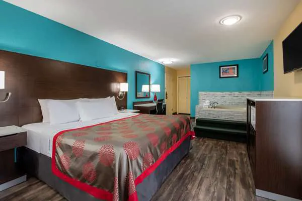 Ramada by Wyndham Groton 5