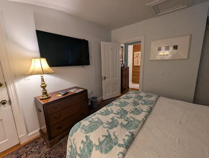 The Inn At Woodstock Hill 4