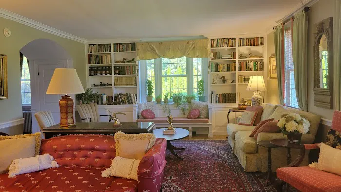 The Inn At Woodstock Hill 4