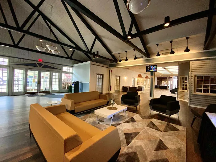 Sturbridge Host Hotel & Conference Center 4