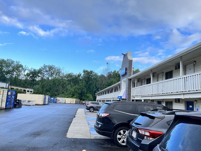 Travelodge by Wyndham Brattleboro VT 5