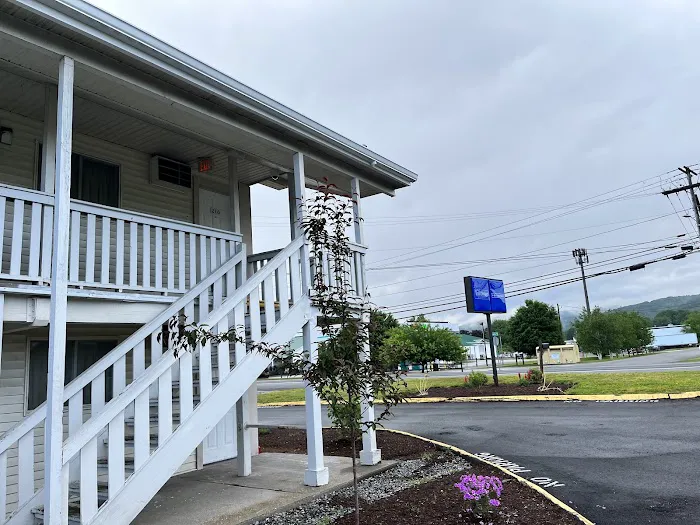 Travelodge by Wyndham Brattleboro VT 5