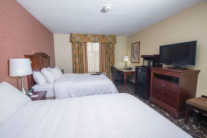 Hampton Inn Brattleboro 5