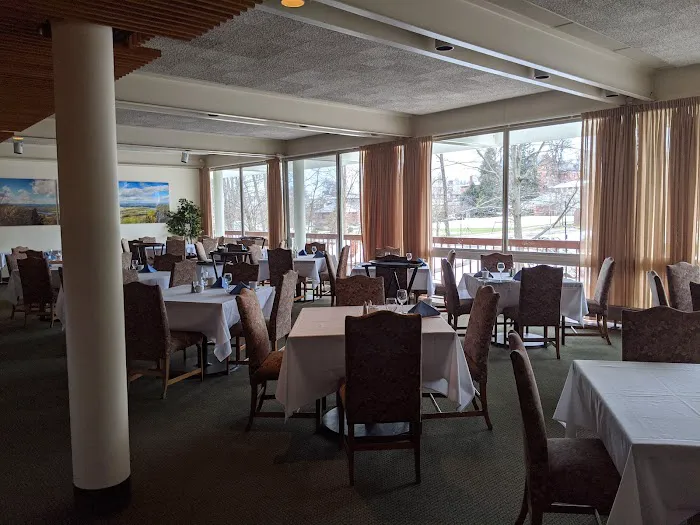 Willits Hallowell Conference Center & Hotel 4