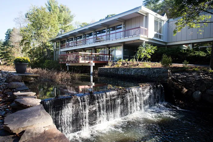 Willits Hallowell Conference Center & Hotel 4