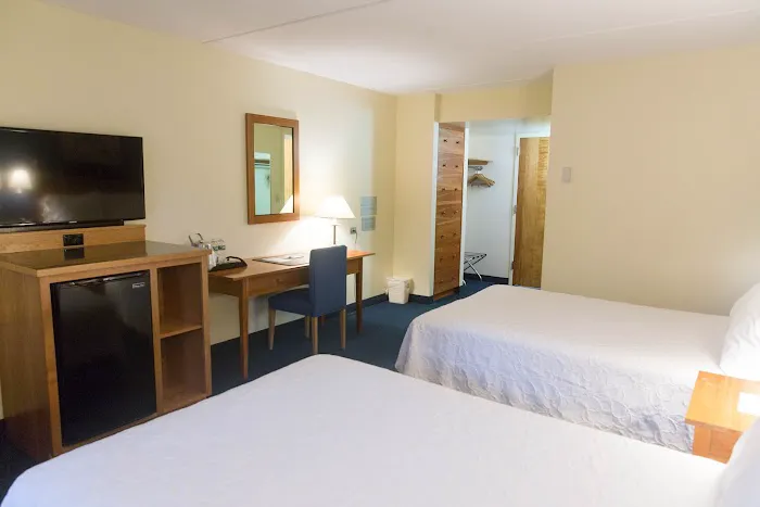 Willits Hallowell Conference Center & Hotel 4