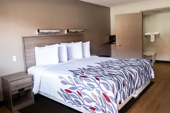 Red Roof Inn Rochester - Henrietta 4