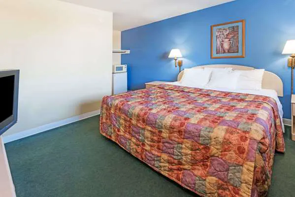Days Inn by Wyndham Henrietta/Rochester Area 4