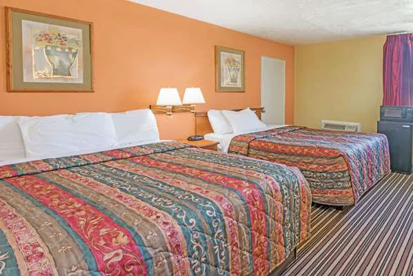 Days Inn by Wyndham Henrietta/Rochester Area 4