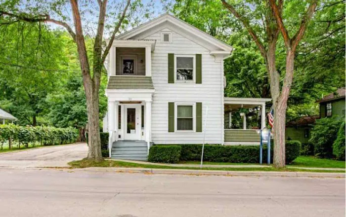 Hammondsport Lodging 4