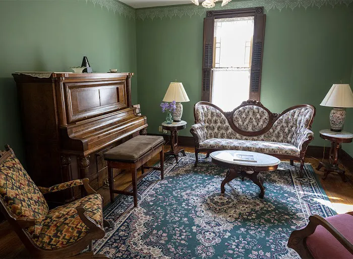 Trimmer House Bed & Breakfast 4