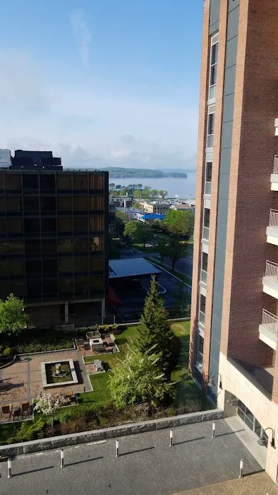 Courtyard Burlington Harbor 4