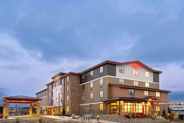 La Quinta Inn & Suites by Wyndham Williston/Burlington 5