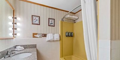 Best Western Adirondack Inn