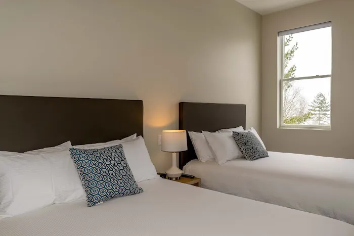 Lake Placid Inn: Main Street 4