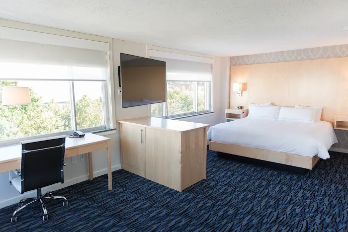 Capitol Plaza Hotel Montpelier, Tapestry Collection by Hilton 4