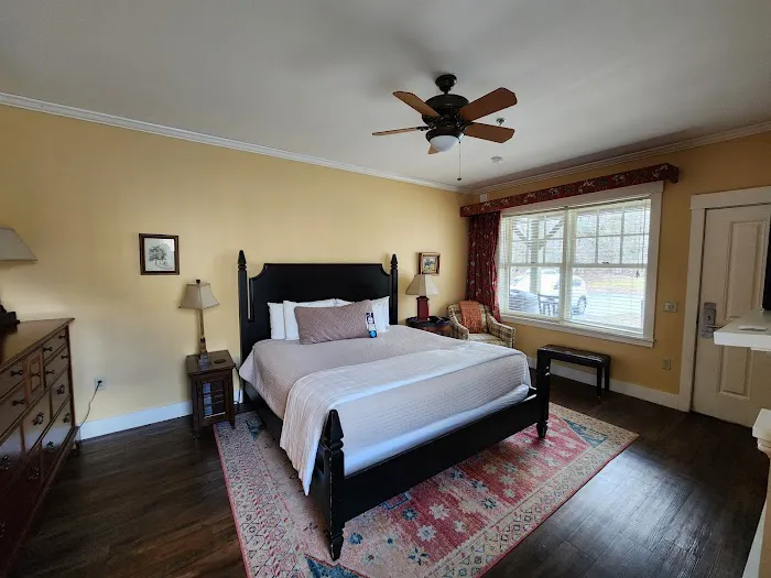 The Norwich Inn 5