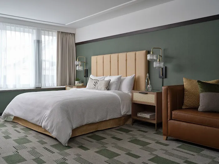 Six South St Hotel 5