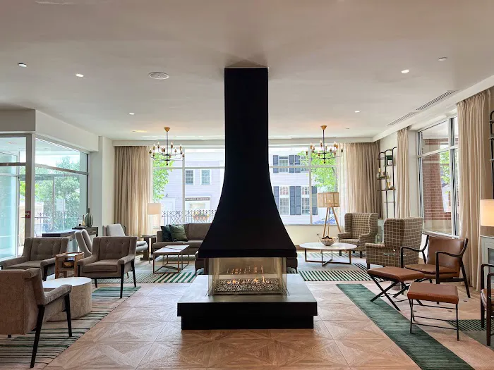 Six South St Hotel 5