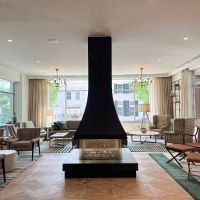 Six South St Hotel ico