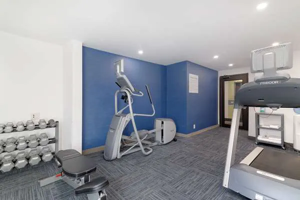 Quality Inn 4