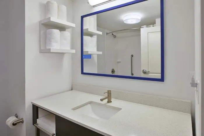 Hampton Inn White River Junction 5