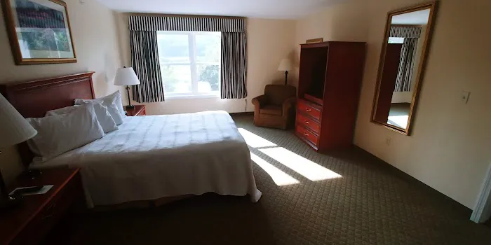White River Inn & Suites 5