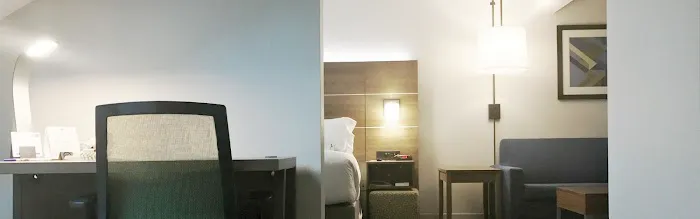 Holiday Inn Express & Suites White River Junction by IHG 5