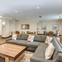 Candlewood Suites Building 9090 ico