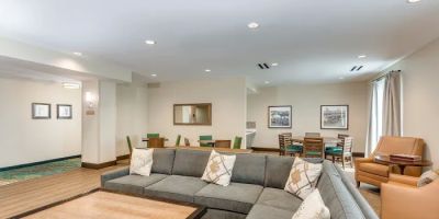Candlewood Suites Building 9090