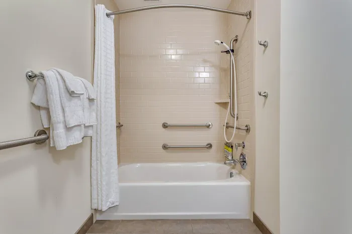 Candlewood Suites Building 9090 4