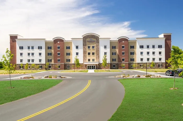 Candlewood Suites Building 9090 4