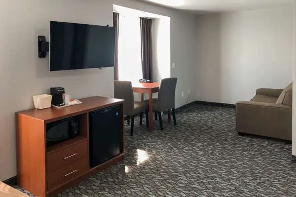 Quality Inn & Suites Watertown Fort Drum 4