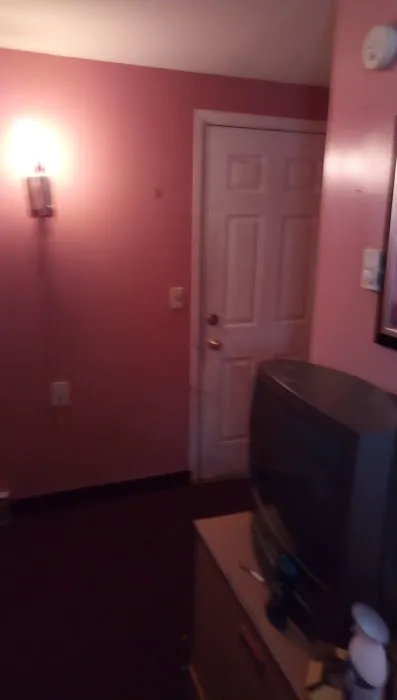 Watertown Budget Inn 4