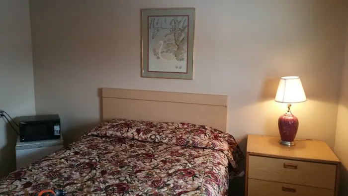 Watertown Budget Inn 4
