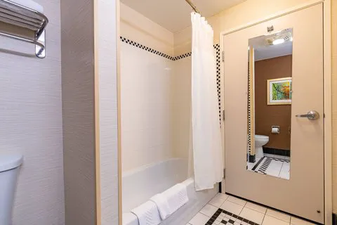 Fairfield Inn & Suites Carlisle 4