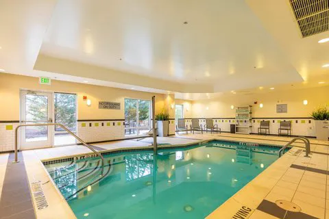 Fairfield Inn & Suites Carlisle 4